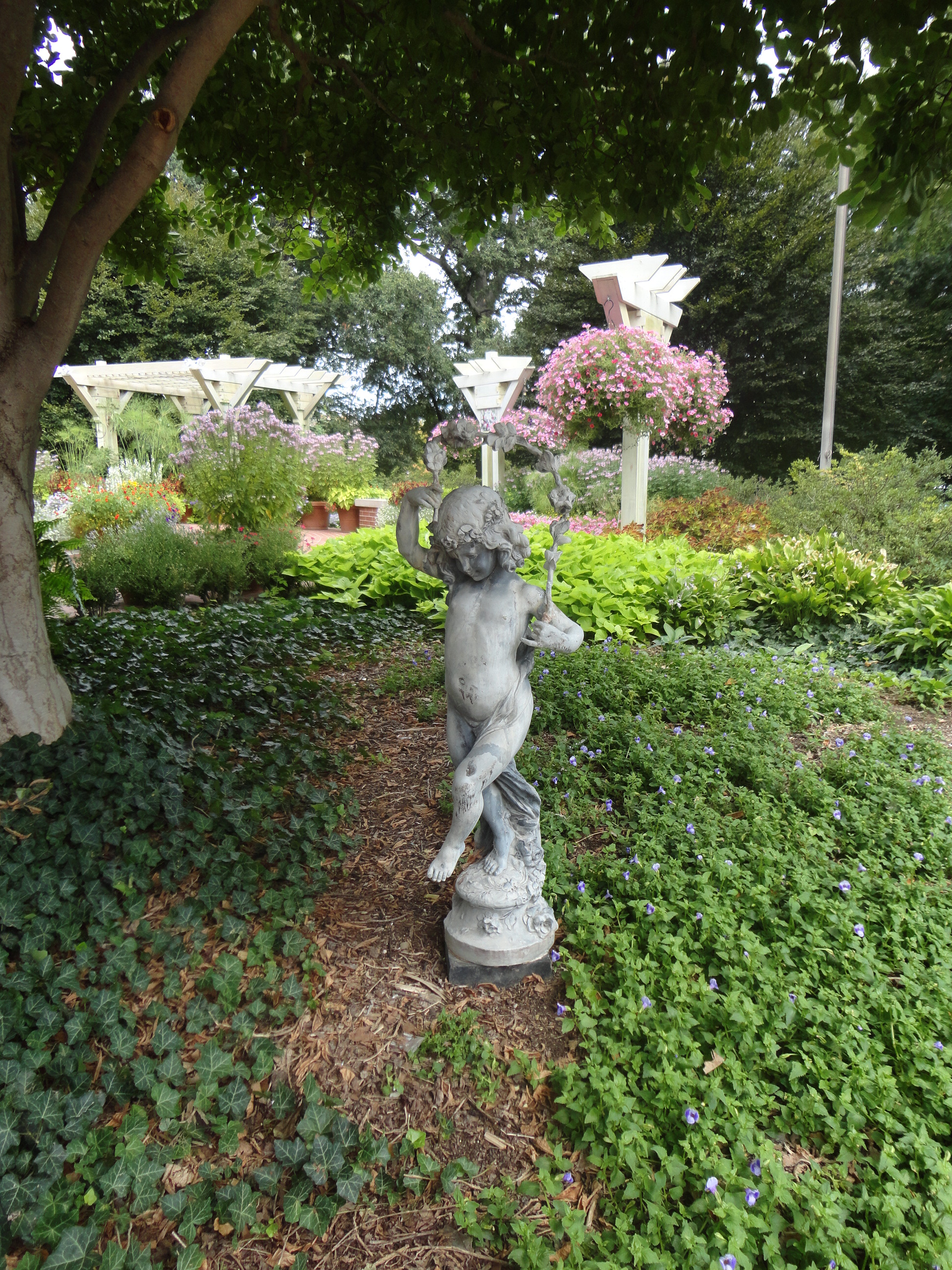 Garden at the Illinois Executive Mansion